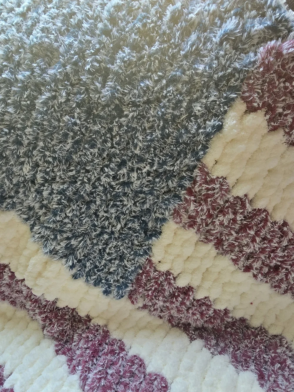 Hand Made Cozy Chenille Stripe Throw Blanket - Cream & Mauve
